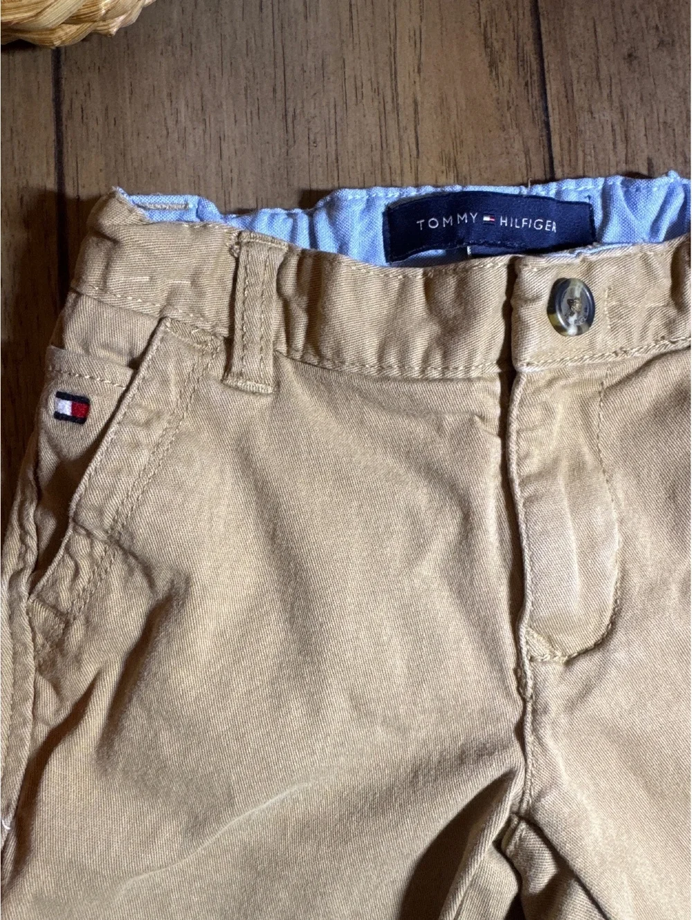 Tommy Hilfiger Boys Khaki Shorts – Size 3T